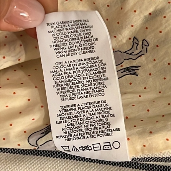 Cabi Olé Bell Sleeve Navy Striped Blazer
Jacket Size 6 - Picture 13 of 13